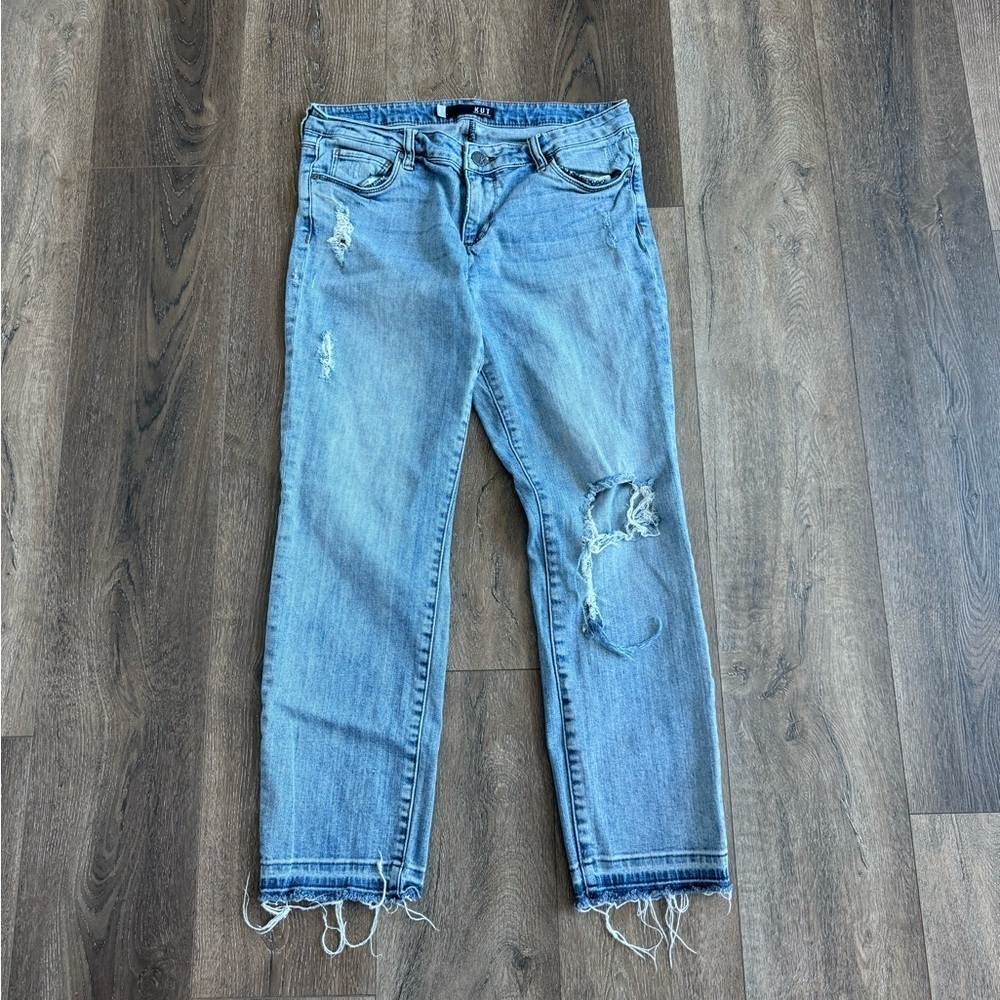 Kut from the Kloth Jeans. Women’s size 8. Light Wash.